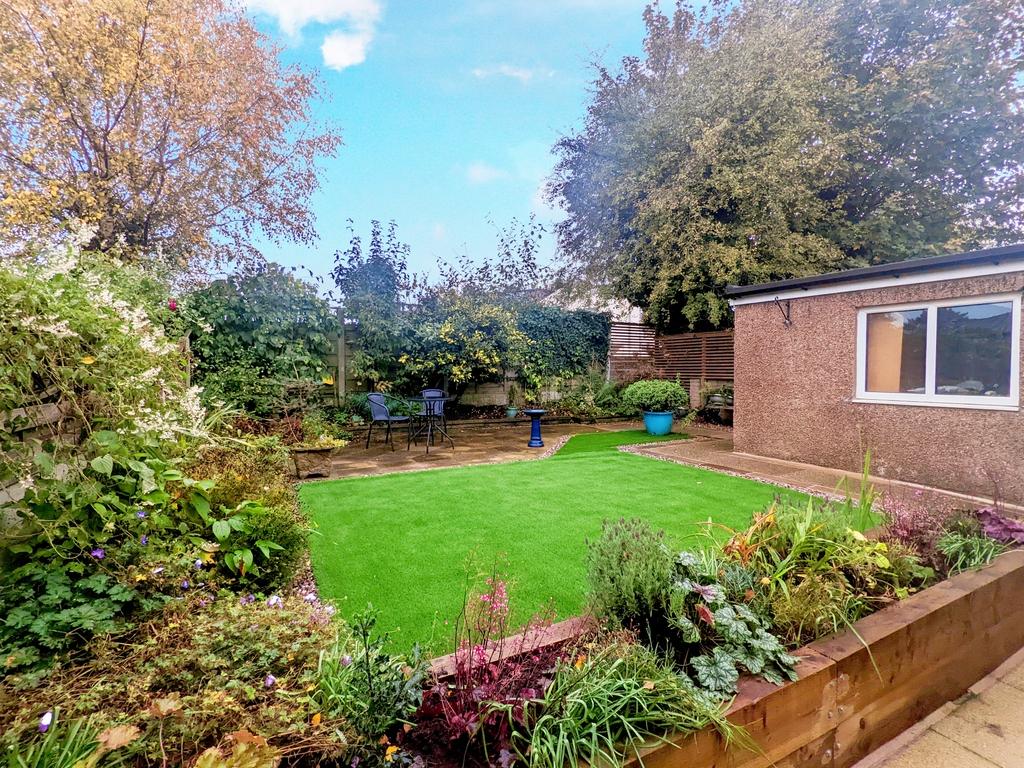 2 Bedroom Bungalow For Sale in Park Avenue, Clitheroe, BB7