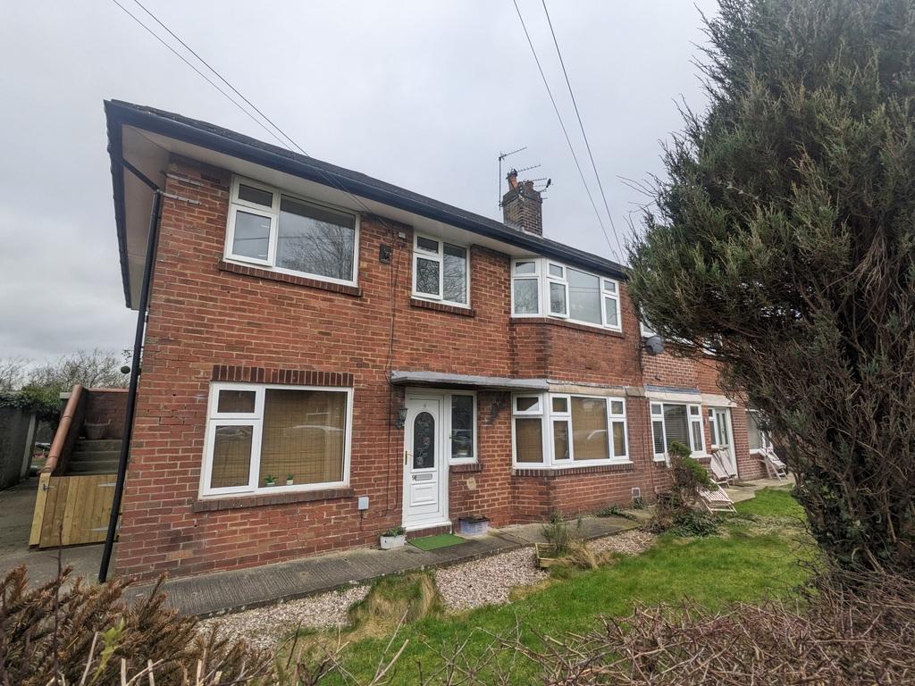 2 Bedroom Apartment For Sale in Waddow Green, Clitheroe, BB7