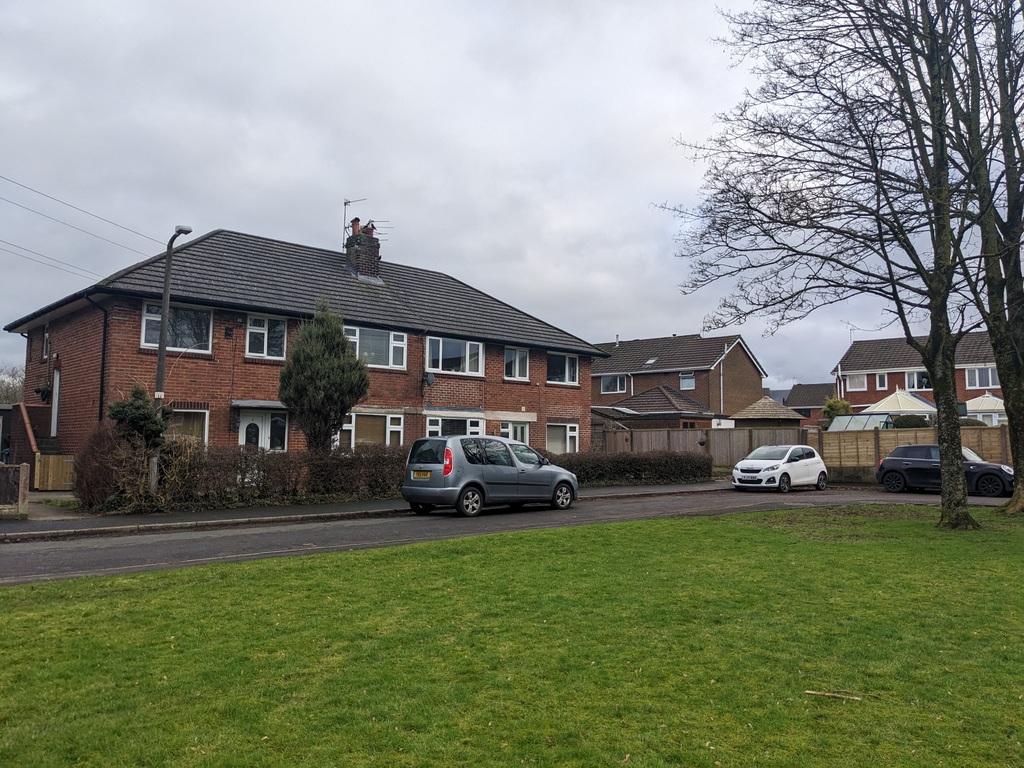 2 Bedroom Apartment For Sale in Waddow Green, Clitheroe, BB7