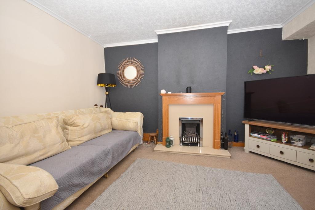 2 Bedroom Apartment For Sale in Waddow Green, Clitheroe, BB7