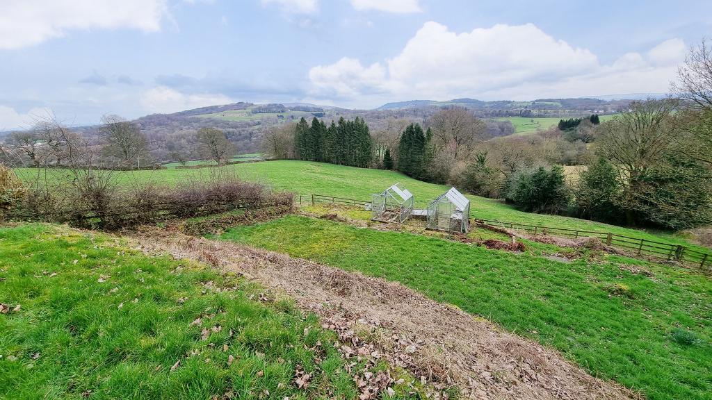 3 Bedroom SemiDetached For Sale in Whalley Banks, Whalley, BB7