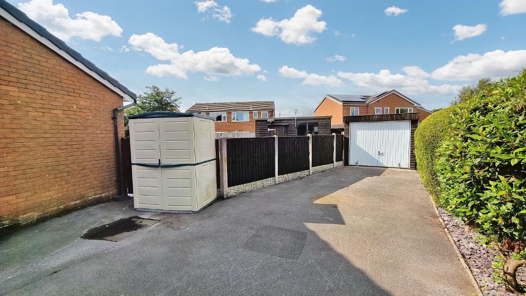 2 Bedroom Bungalow For Sale in Dunster Grove, Clitheroe, BB7