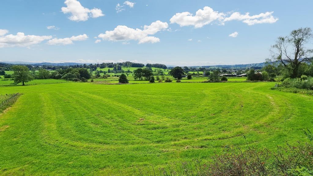 4 Bedroom Detached For Sale in Waddington Road, West Bradford, BB7