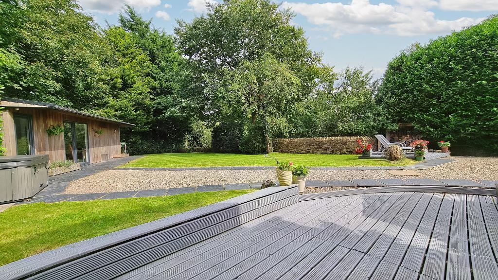 4 Bedroom Detached For Sale in Waddington Road, West Bradford, BB7