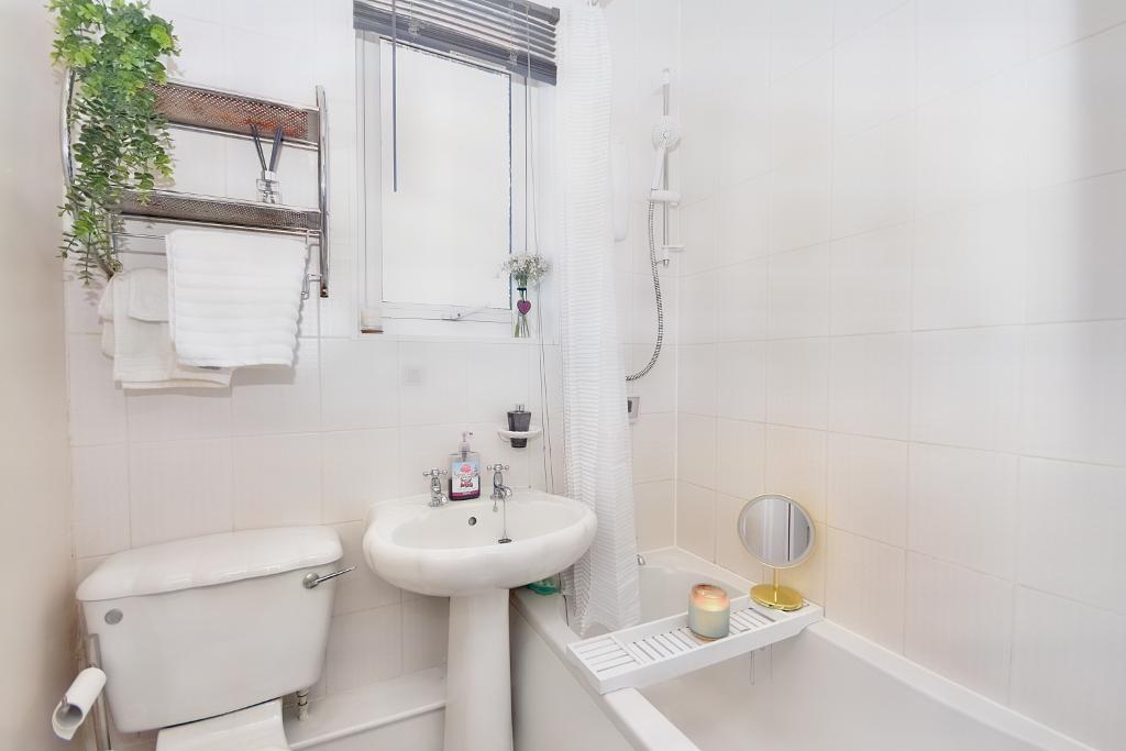 2 Bedroom Terraced For Sale in Hall Street, Clitheroe, BB7