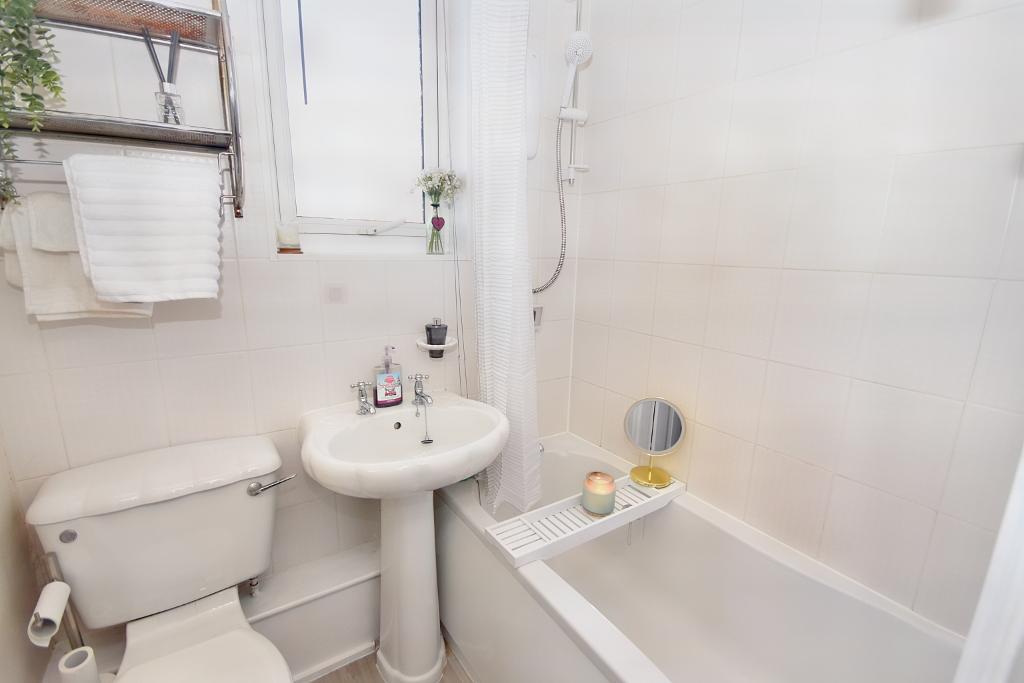 2 Bedroom Terraced For Sale in Hall Street, Clitheroe, BB7