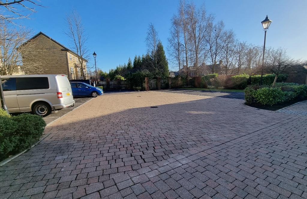 3 Bedroom Apartment For Sale in Lynwood Close, Whalley, BB7