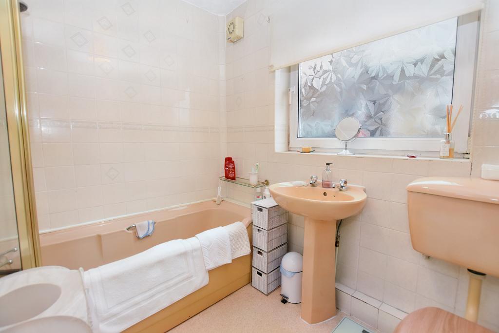 3 Bedroom SemiDetached For Sale in Pasturelands Drive, Billington, BB7