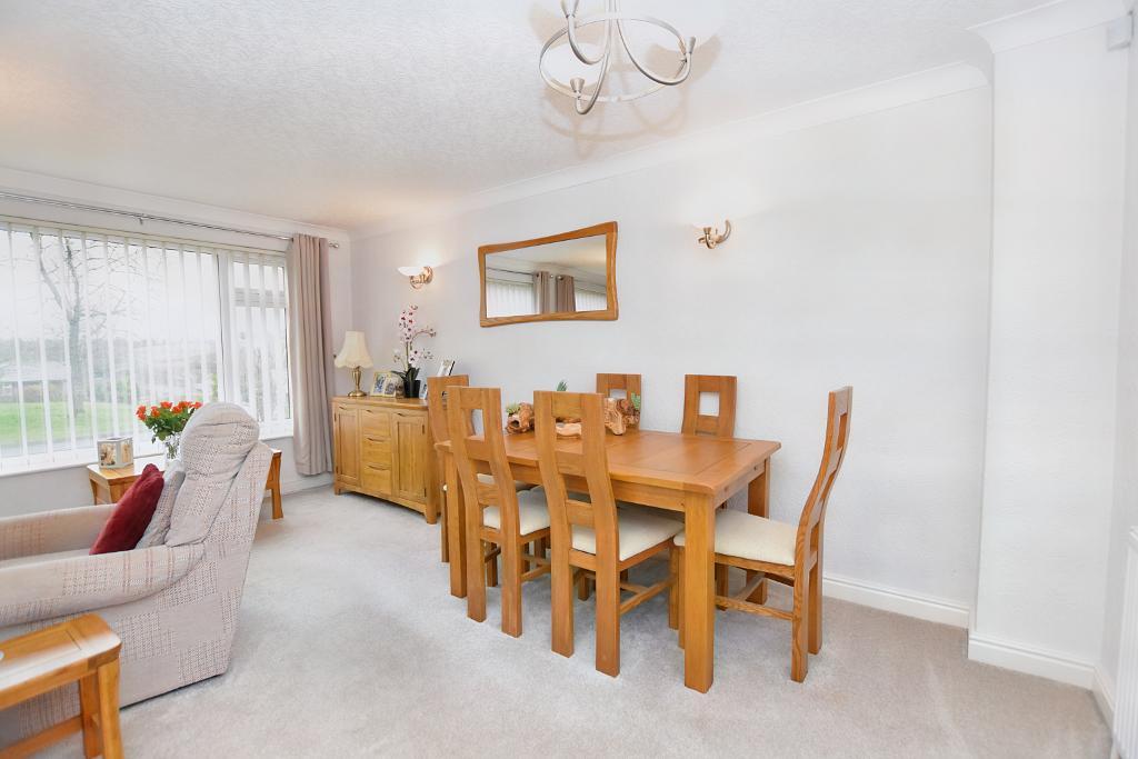 3 Bedroom Detached For Sale in Woodcrest, Wilpshire, Blackburn, BB1