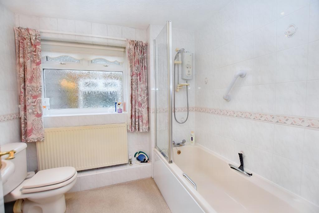 3 Bedroom Detached For Sale in Woodcrest, Wilpshire, Blackburn, BB1