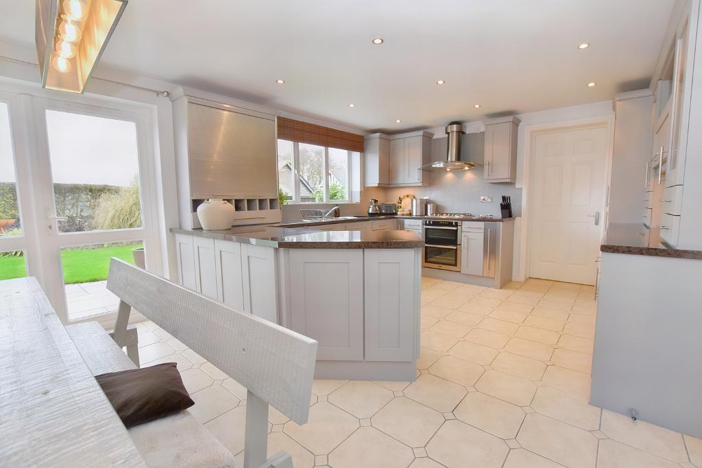 4 Bedroom Detached For Sale in Elm Tree Grove, Brockhall Village, BB6
