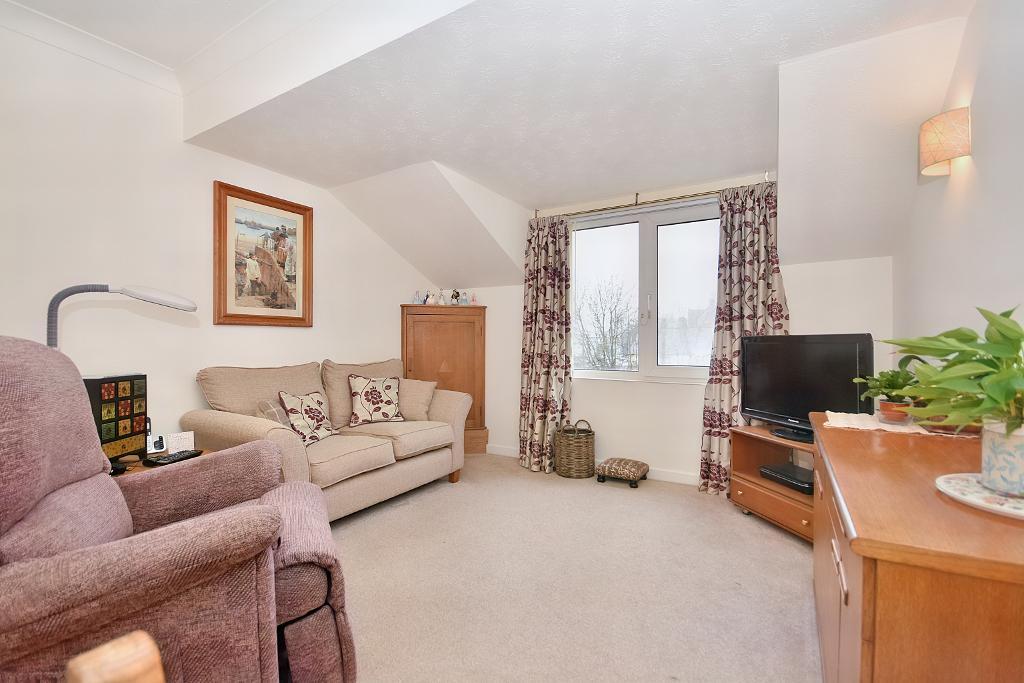 2 Bedroom Apartment For Sale in Well Court, Clitheroe, BB7