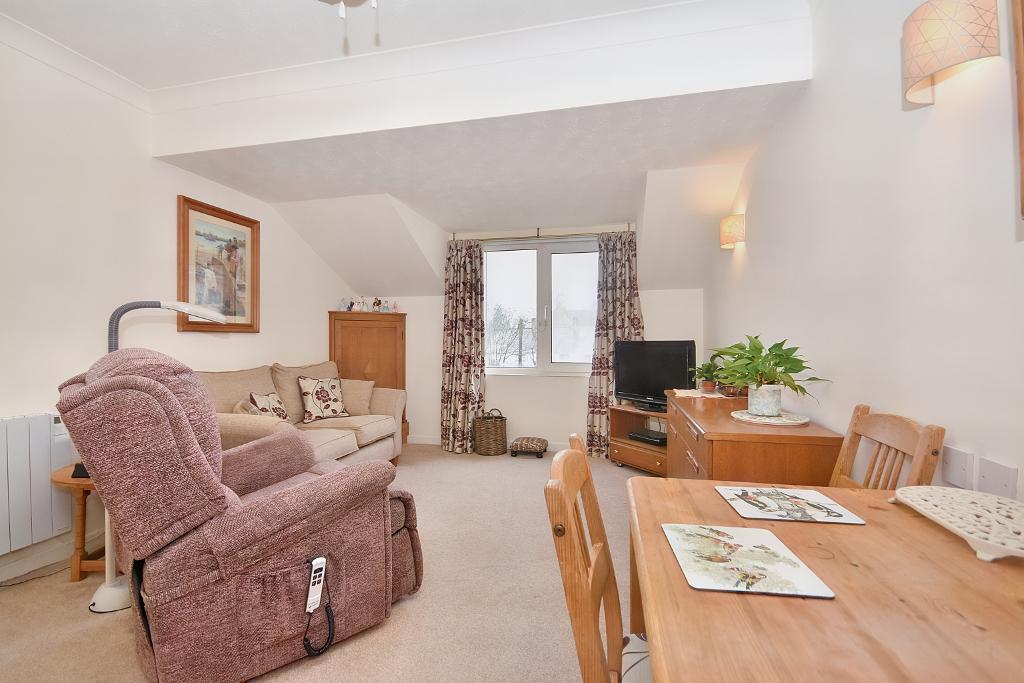 2 Bedroom Apartment For Sale in Well Court, Clitheroe, BB7