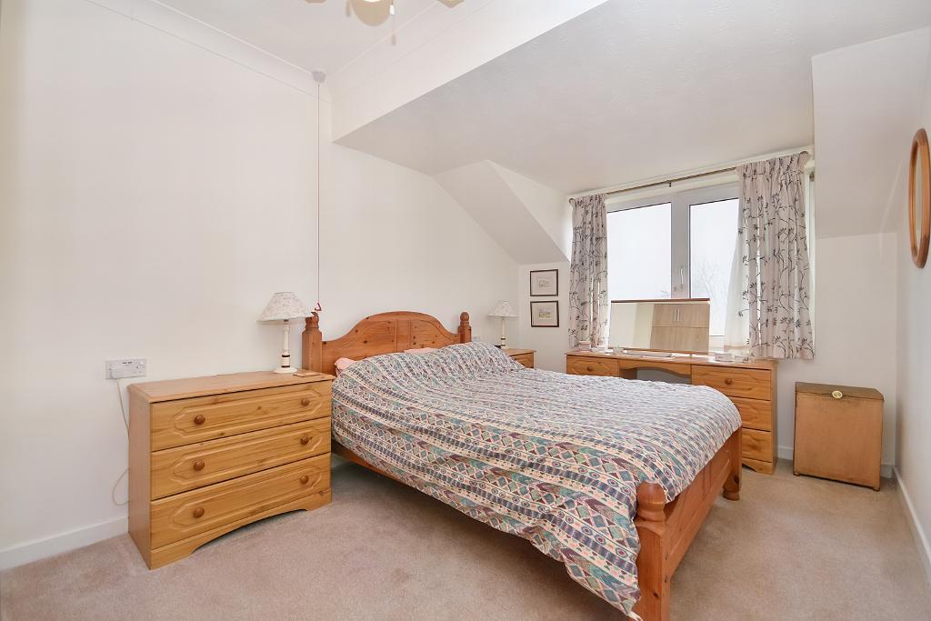 2 Bedroom Apartment For Sale in Well Court, Clitheroe, BB7