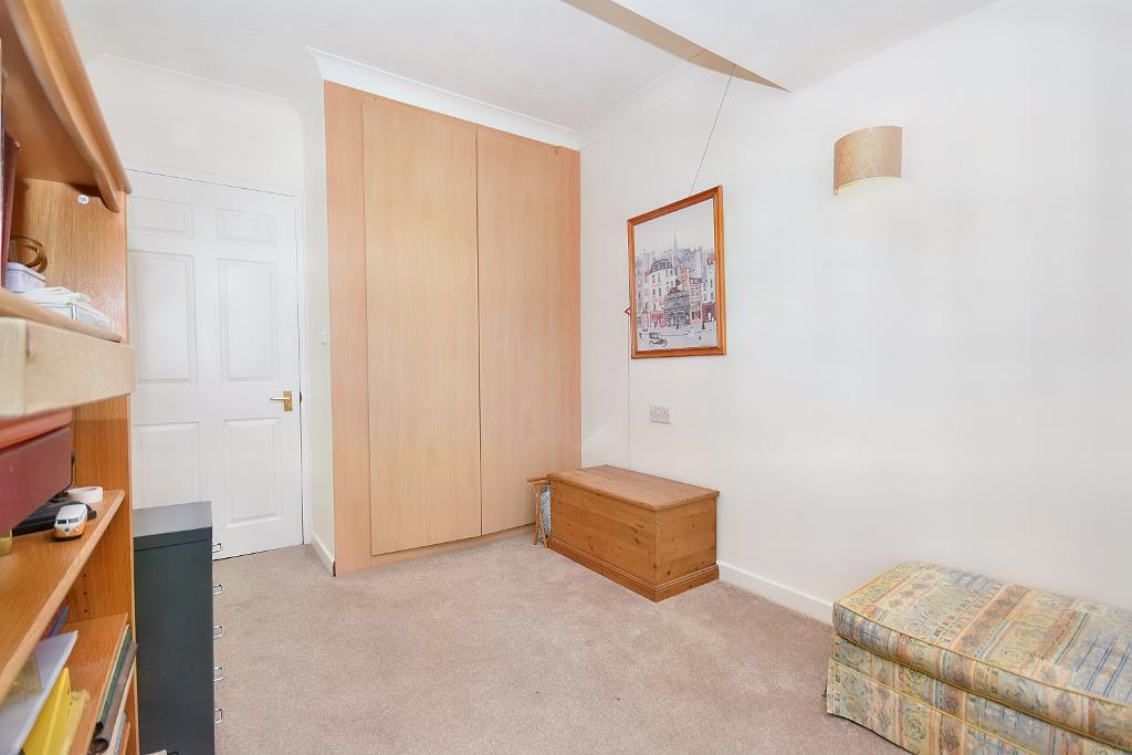 2 Bedroom Apartment For Sale in Well Court, Clitheroe, BB7