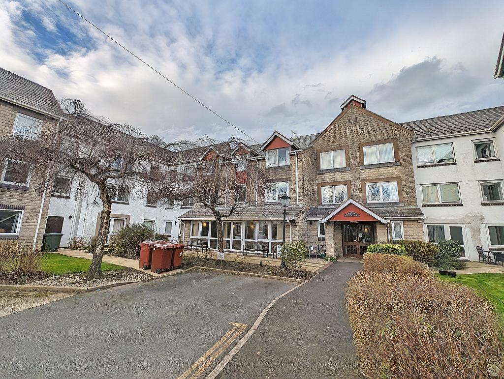 2 Bedroom Apartment For Sale in Well Court, Clitheroe, BB7
