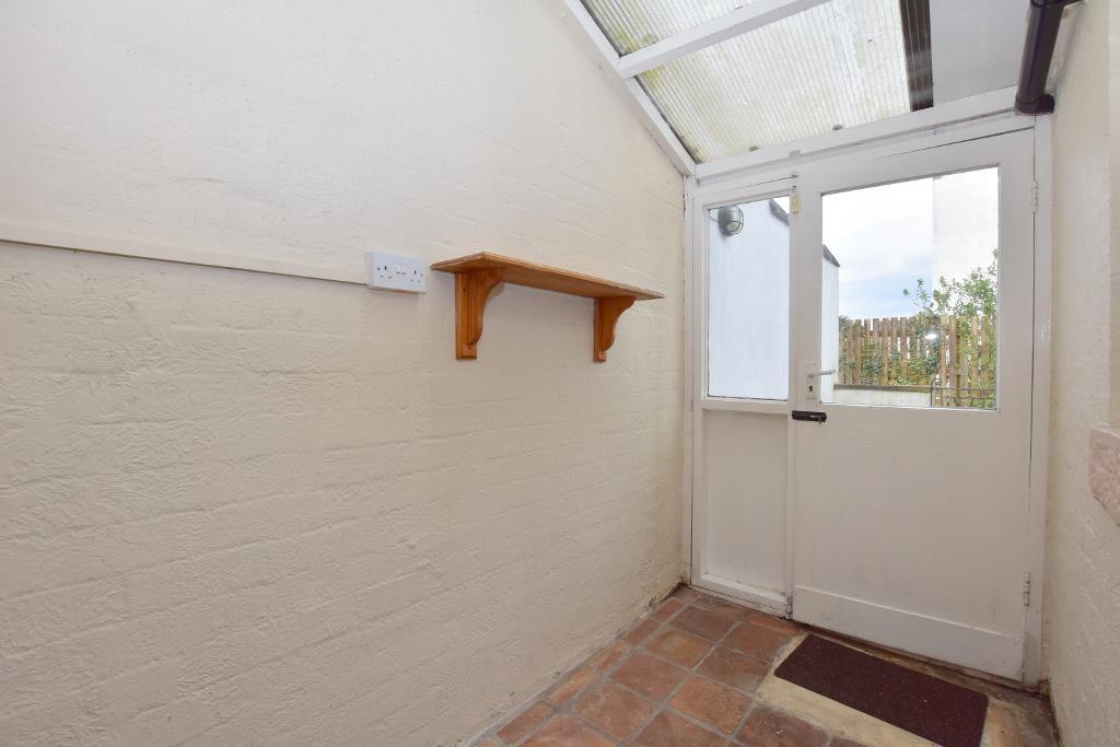2 Bedroom Terraced To Rent in Well Terrace, Clitheroe, BB7