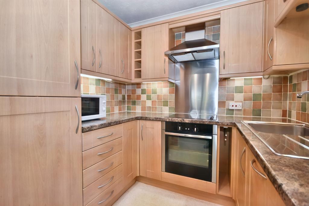 2 Bedroom Apartment For Sale in Well Court, Clitheroe, BB7