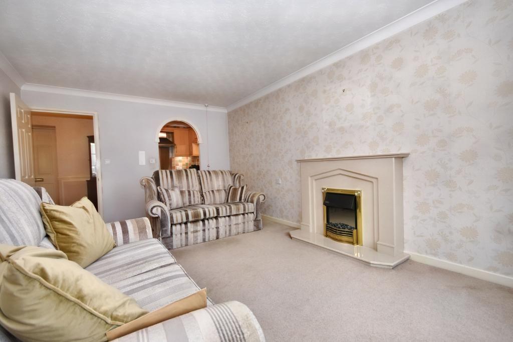 2 Bedroom Apartment For Sale in Well Court, Clitheroe, BB7