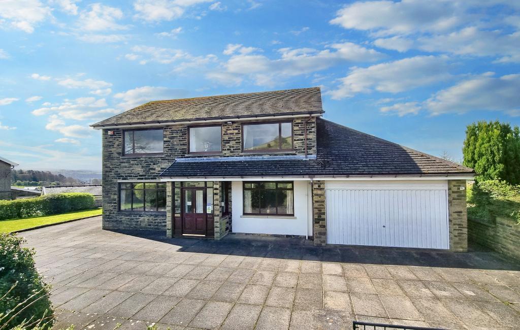 4 Bedroom Detached For Sale in Gisburn Road, Blacko, BB9