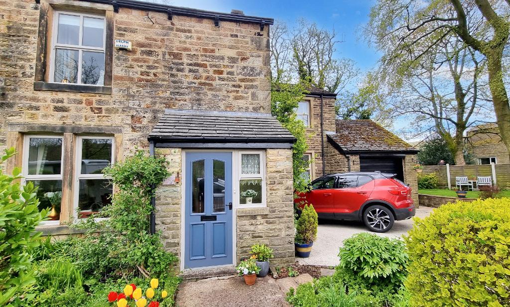 4 Bedroom SemiDetached For Sale in Whalley Road, Sabden, BB7