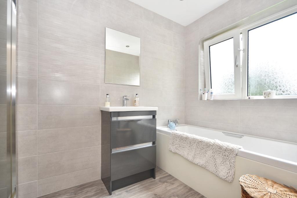 4 Bedroom Detached For Sale in Edisford Road, Clitheroe, BB7