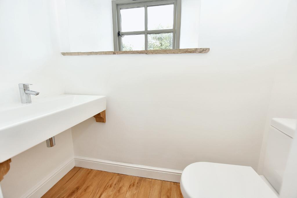 4 Bedroom Barn Conversion For Sale in Clitheroe Road, Mitton, Clitheroe