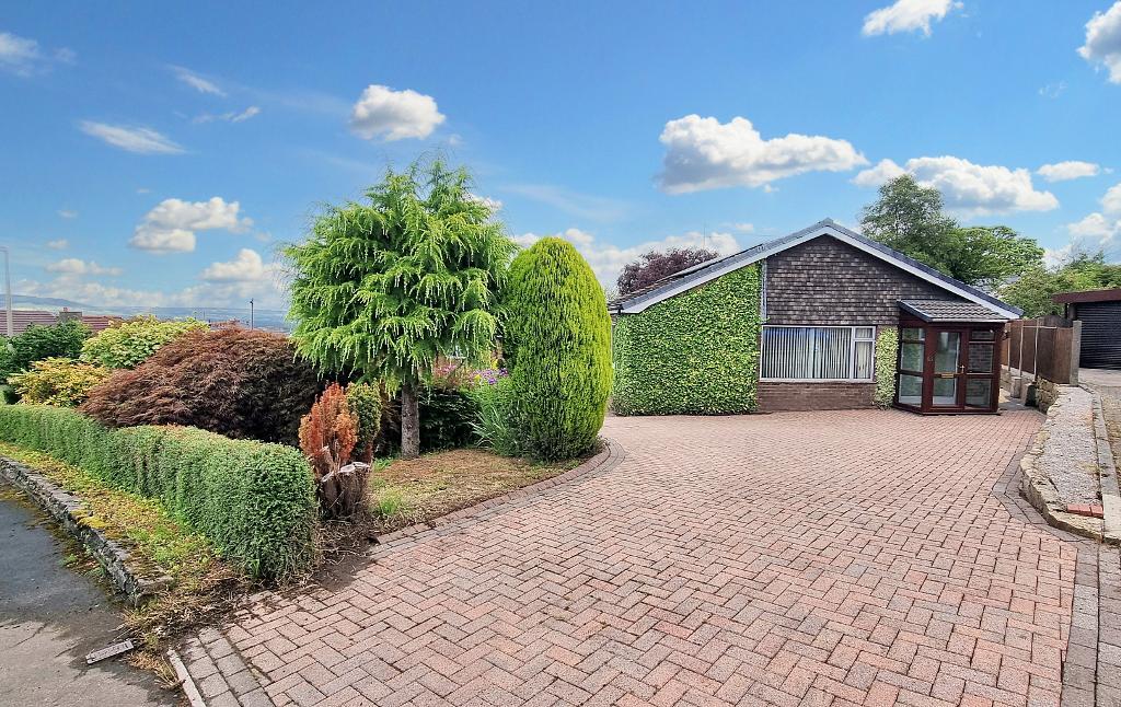 St Marys Drive, Langho, BB6 8DL