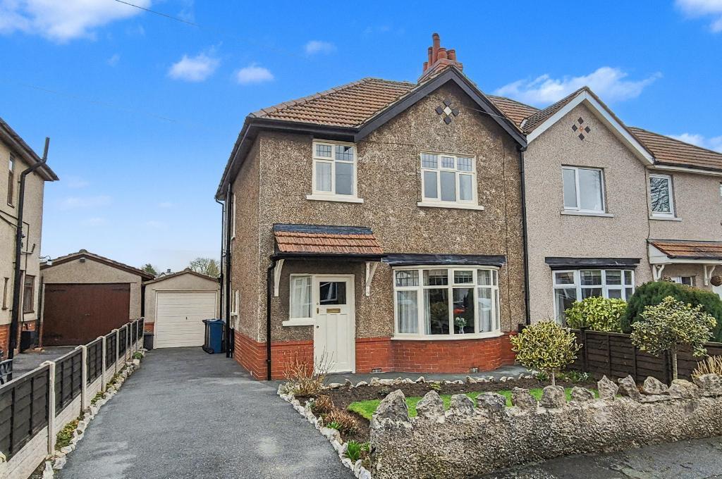Moorland Crescent, Clitheroe, BB7 4PY