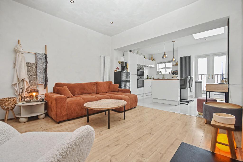 Peel Street, CLITHEROE, BB7 1NH
